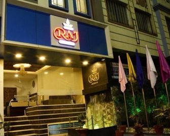 Hotel Raj Heights - Solāpur - Building