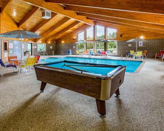 AmericInn by Wyndham Duluth South Black Woods Event Center - Proctor - Pool