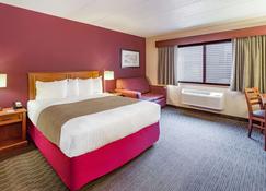 AmericInn by Wyndham Duluth South Black Woods Event Center - Proctor - Bedroom