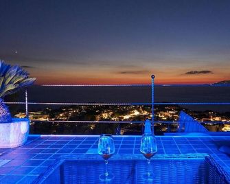 Monte Solaro Bed & Breakfast - Anacapri - Pool
