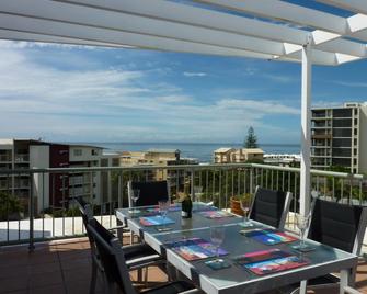 Kings Bay Apartments - Kings Beach - Balcony