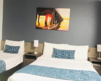 Parkway Motel - Queanbeyan - Bedroom