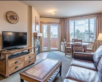 Juniper Springs Resort/ Beautiful ski-in, ski-out - Mammoth Lakes - Soggiorno