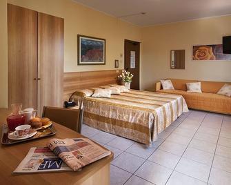 Hotel Ristorante Alla Botte - Portogruaro - Schlafzimmer