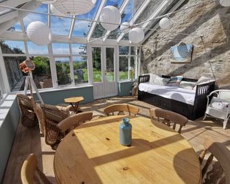 Cosy, Coastal Retreat with a Large Garden - Wigtown