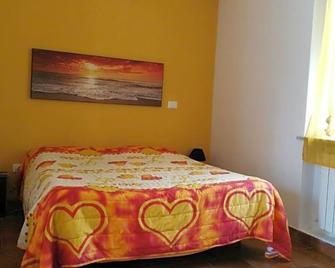 Nonna Piera - Marina di Carrara - Schlafzimmer