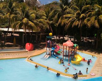 Tubod Flowing Water Resort - Minglanilla