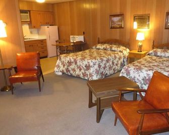 Travelers Inn Motel - Eagle River Downtown - Eagle River - Bedroom