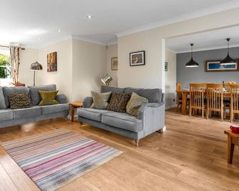 Woodside Cottage - Chipping Campden - Living room