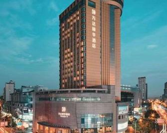 Wanda Yi Hotel Wuxi - Wuxi - Building