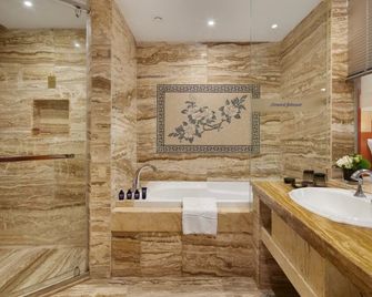 Howard Johnson by Wyndham Tianyuan Resort Jiuzhaigou - Longnan