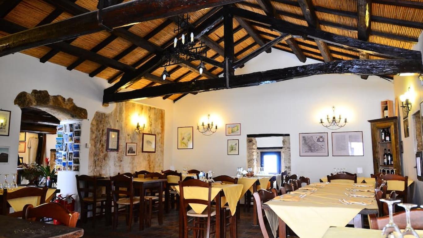 ريفيوجيو ديلا روكا