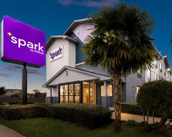 Spark by Hilton Norfolk - Norfolk - Edificio