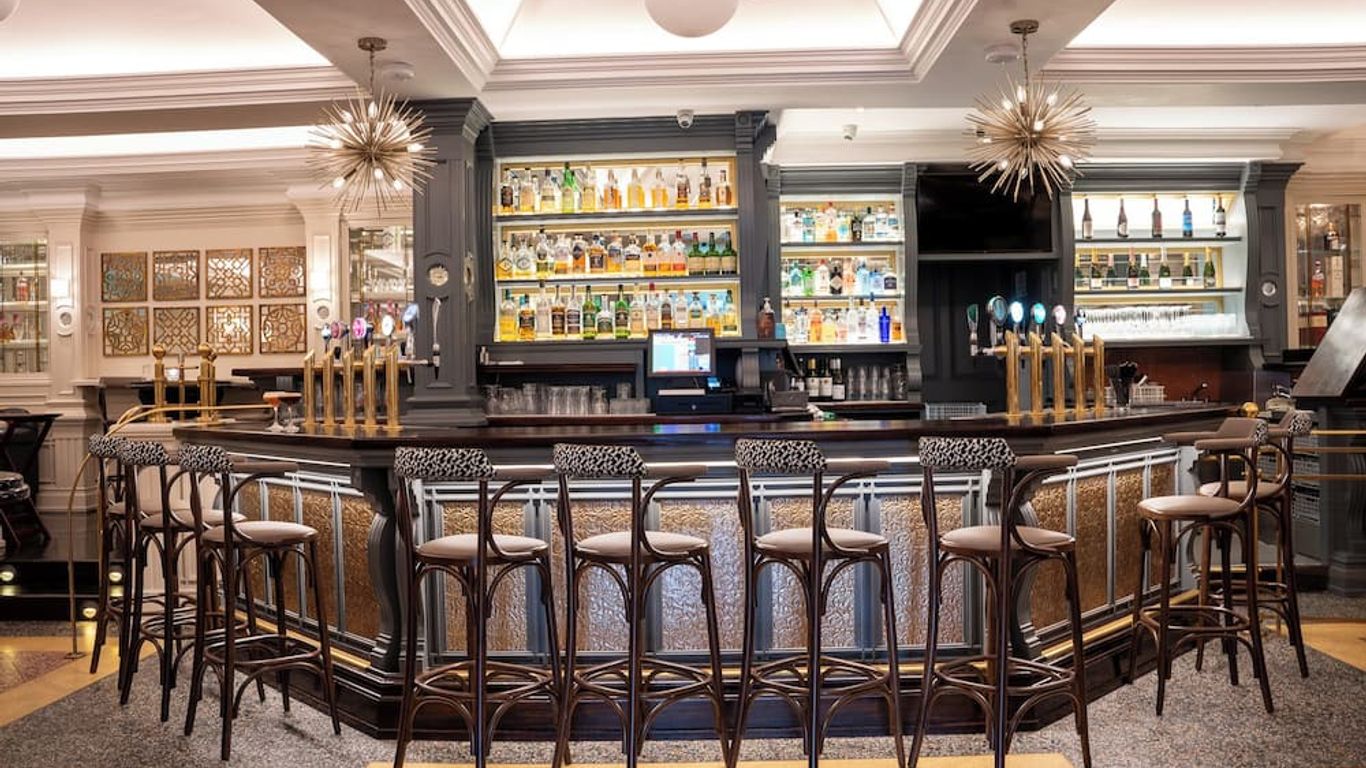 Killarney Oaks Hotel