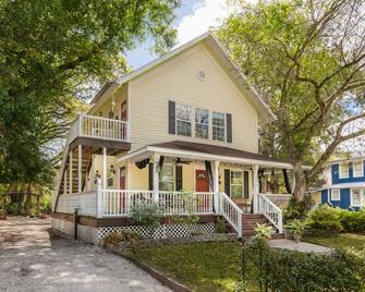 Boho getaway - walkable to downtown Fort Myers! - Fort Myers