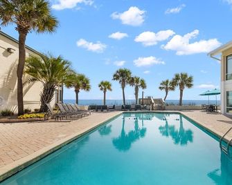 Gorgeous Oceanfront 2 Bedroom Villa - Pawleys Island - Piscina