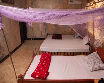 Kilibase Hotel - Moshi - Schlafzimmer