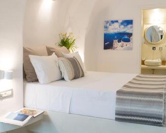 Stoa Cave Villas - Mesaria - Bedroom