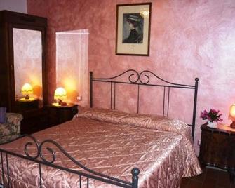 B&B Casale Ginette - Incisa in Val d'Arno - Bedroom