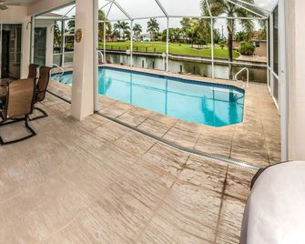 Abilene Villa - quiet gulf access pool home - Cape Coral - Pool