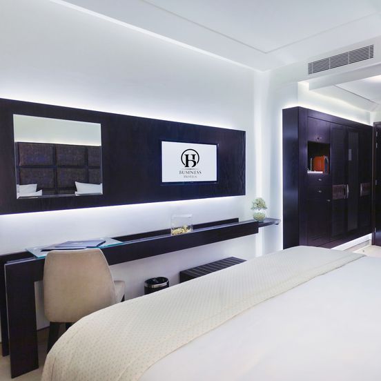 Business Hotel image 1