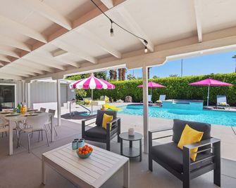 Deepwell Mini-Estate: New 2024 remodeled luxury - パーム・スプリングス - プール