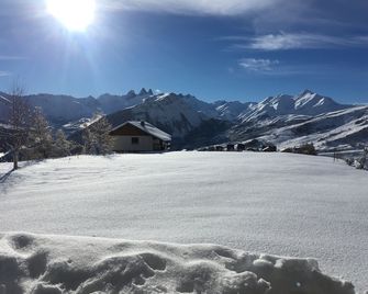 Secluded Chalet On The Slopes With Breathtaking Views And Large Sun Terrace - Fontcouverte-la Toussuire - Bâtiment