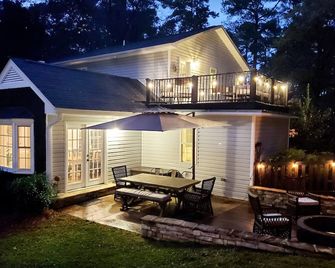 The Haymount Inn by Haymount Homes - Fayetteville - Patio