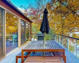 Avant Garde Seneca - Dundee - Balcón