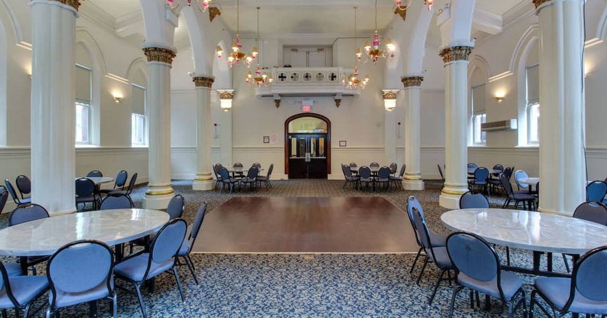 Hi New York City Hostel from $34. New York Hotel Deals & Reviews - KAYAK