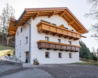 Ferienwohnung Gruberhof - Meran - Gebäude