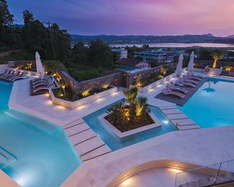 Divani Corfu Palace - Kanoni - สระว่ายน้ำ