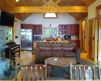 Beautiful Adirondack Cabin with Sauna on Lake Monomonac - Rindge - Sala de estar