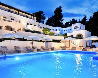 Theo Bungalows - Kriopigi - Pool