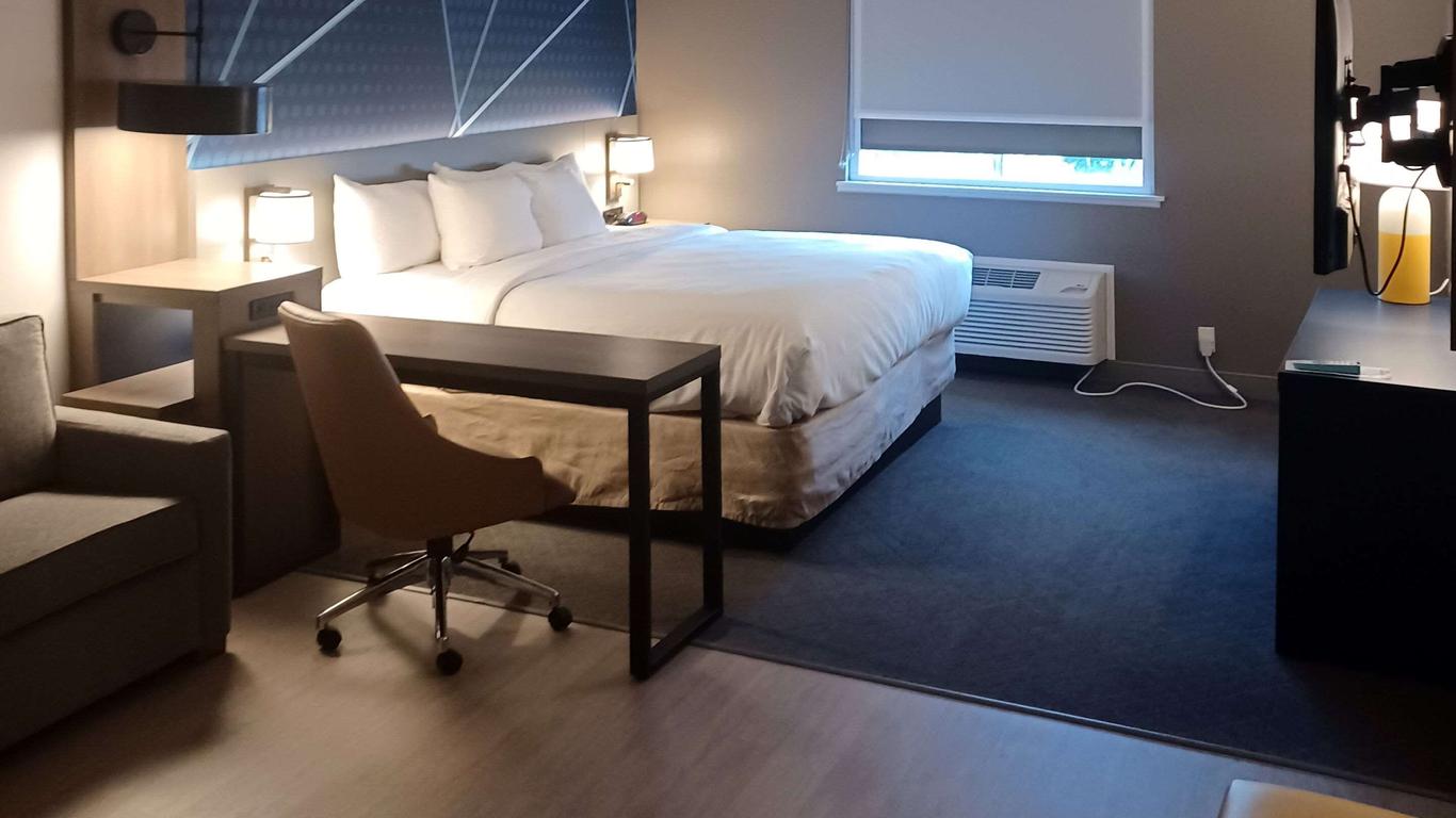 Comfort Inn Near Indiana Premium Outlets