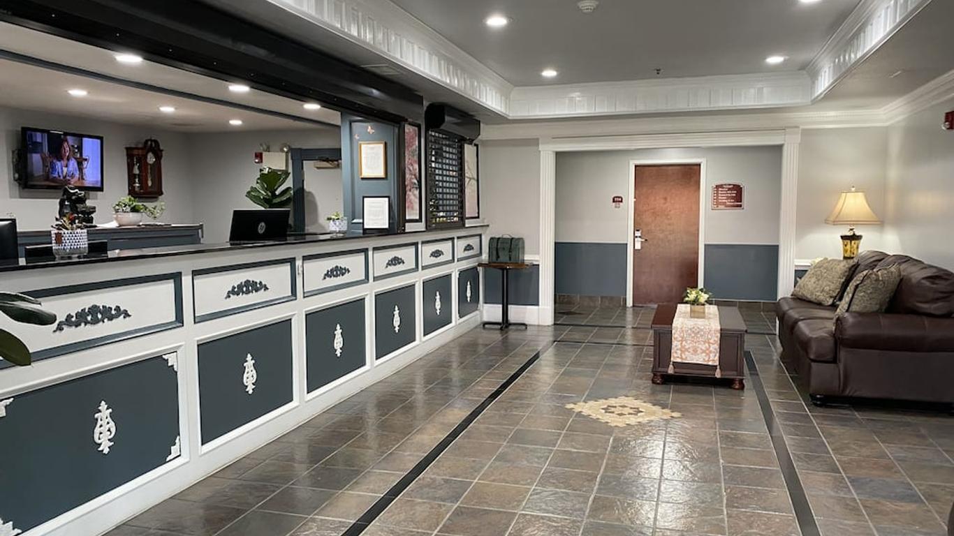 هومستيد أبارت هوتل