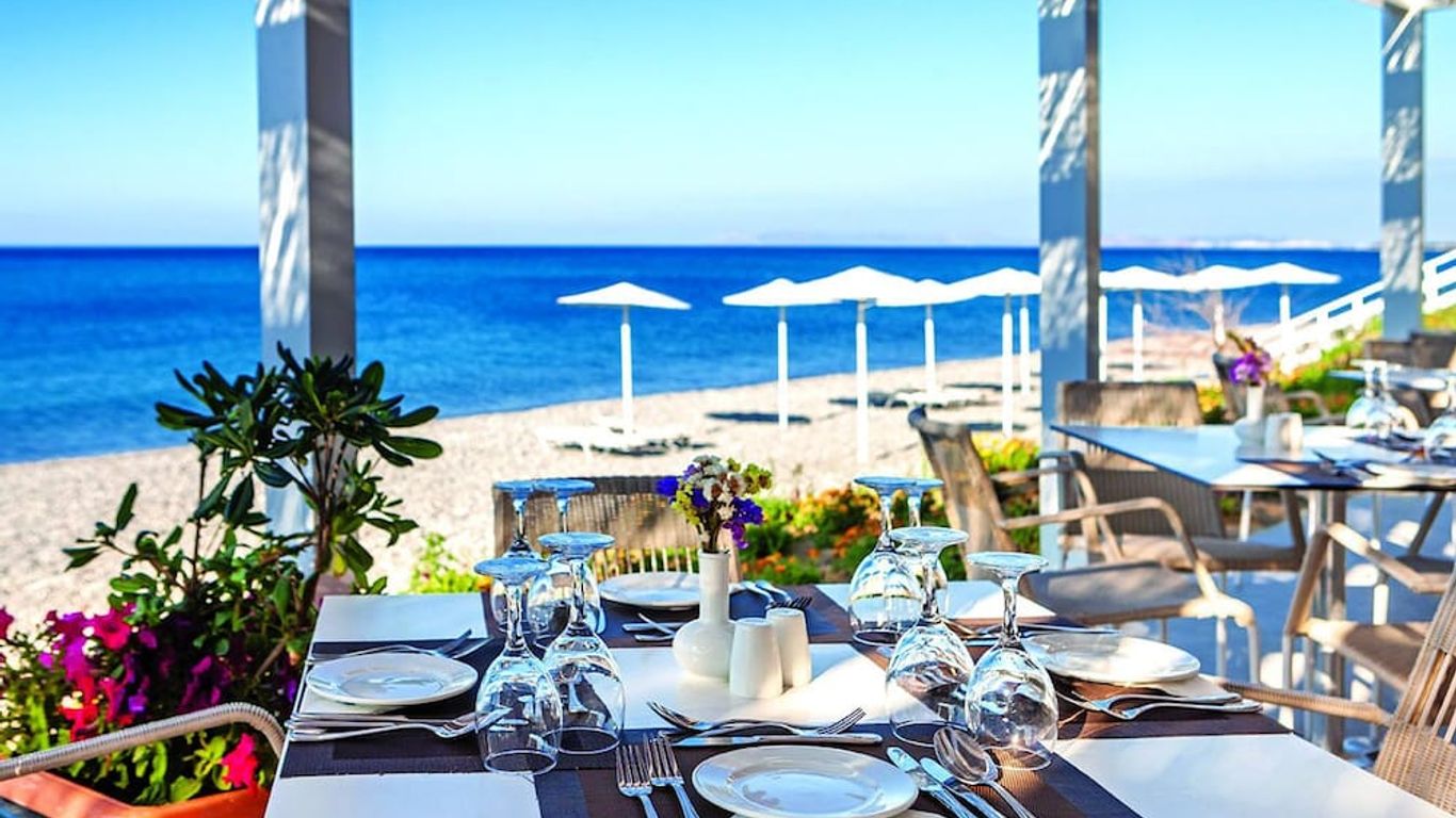 Giannoulis Grand Bay Beach Resort