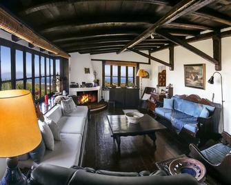 Ampelos Estate - Akrata - Living room