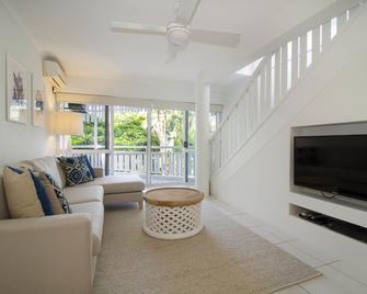 The White House Port Douglas - Port Douglas - Sala de estar