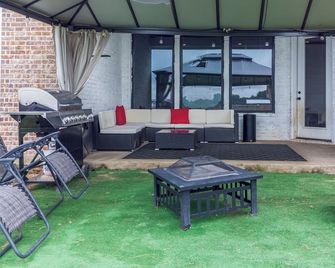 City Zen Modern country retreat - Lindale - Binnenhof