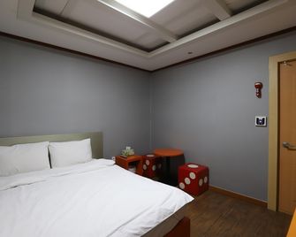 Cheongju Motel Jjak - Jincheon - Habitación