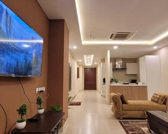 Goldcrest Apartments - 拉合爾 - 客廳