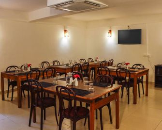 Hotel Vinayaga Tiruppur - Tiruppur - Restaurant
