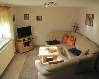 Ferienwohnung Schade - Hohnstein - Living room