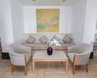 Hotel Club S'illot - S'Illot - Dining room