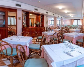 Hotel Terrazzo d'Abruzzo - Palena - Restaurant