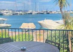 MarinesAppartement, Le quai Tropézien marina - Saint-Tropez - Balkon