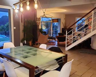 Architect-designed house in the middle of the Nantes vineyards - Vallet - Comedor