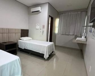 Hotel Petroshop - Palmas
