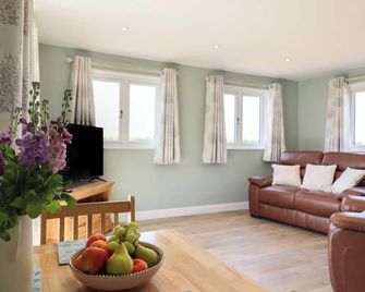 Pippin Cottage - Clacton-on-Sea - Living room